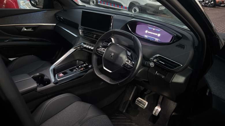 Peugeot 5008 1.2 Hybrid 136 Allure Premium+ 5dr e-DSC6 Petrol Estate